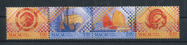 1998 - Afinsa nº 975/978. Azulejos em Macau. Série completa nova SEM CHARNEIRA (**) e com goma original. EM TIRA. Em boas condições.