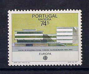 1987 - Afinsa nº 1802. BAIXO CUSTO. Europa Madeira - Arquitectura. Série nova sem charneira. Goma original. Em boas condições.