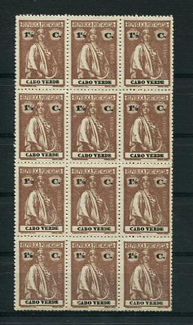 1914 - Afinsa nº 140. Ceres. Selos de 1 1/2c EM BLOCO DE 12. Novos SEM CHARNEIRA (**) e com goma original. Papel liso, 15x14. Em boas condições.