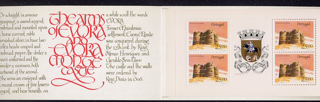 1987 - Caderneta Afinsa nº 49 - 1786. Castelo de Évora-Monte e Brasão de Évora. Bloco de 4 selos novos sem charneira. Em boas condições.
