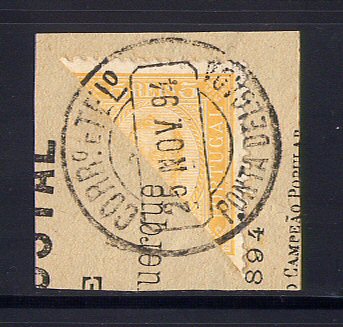 1892 - Afinsa nº 1. D. Carlos I. Selo de 5 reis usado, BIPARTIDO sobre fragmento, parte superior do selo.