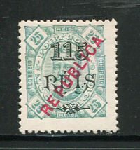 1915 - Afinsa nº 172. D. Carlos I com sobrecarga local REPUBLICA. Selo de 115r/25r novo sem goma como emitido. Em boas condições.