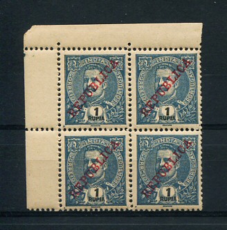 1911 - Afinsa nº 214. D. Carlos I com sobrecarga REPUBLICA. Selos de 1R EM QUADRA. Novos SEM CHARNEIRA (**) e com goma original. Em boas condições.