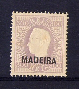 1871 - Afinsa nº 25. Reimpressão de 1905. D. Luis I, fita direita, 300 reis. Com manchas no verso, mas em boas condições.