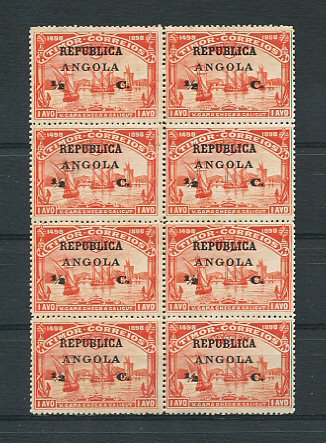 1913 - Afinsa nº 135. 4º Centenário...para a India. Angola sobre Timor com Républica. Selos de 1/2c/1a EM BLOCO DE 8. Novos sem goma. Em boas condições.