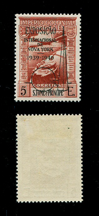 1939 - Correio Aéreo. Afinsa nº 16A. Império Colonial Português. 5$00 com sob. ''Expo. International de N. Y.''. Novo, COM CHARNEIRA (*) e goma original. Em boas condições.