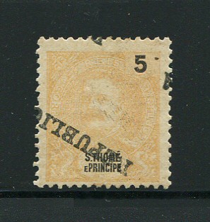 1913 - Afinsa nº 147. D. Carlos I com sobrecarga local REPUBLICA. Selo de 5r novo sem goma como emitido. SOBRECARGA INVERTIDA E DESLOCADA. Em boas condições.