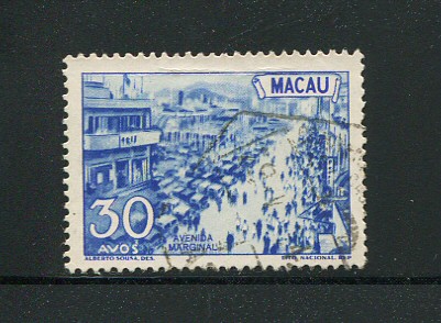1950 - Afinsa nº 346. Motivos locais. Selo de 30a usado. Em boas condições.
