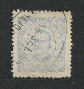 1893 - Afinsa nº 30b. D. Carlos I. Selo de 50 reis usado. Denteado 12 1/2, papel pontinhado. Em boas condições.