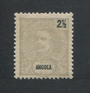 1898 - Afinsa nº 38. D. Carlos I. Selo de 2 1/2r novo COM CHARNEIRA (*) e goma original. Em boas condições.