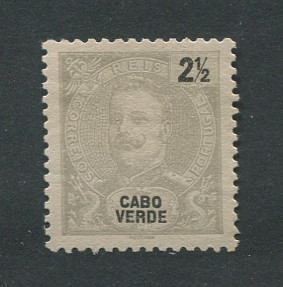 1898 - Afinsa nº 37. D. Carlos I. Selo de 2 1/2 reis novo, sem goma. Em boas condições.