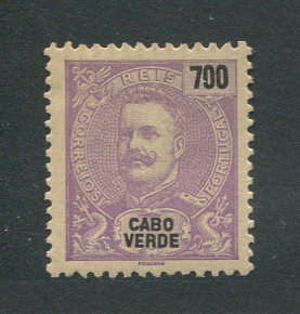 1898 - Afinsa nº 51. D. Carlos I. Selo de 700 reis novo, COM CHARNEIRA (*) e goma original. Em boas condições.