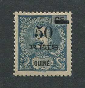 1905 - Afinsa nº 97. D. Carlos I com sobretaxa. Selo de 50r/65r novo sem goma como emitido. Em boas condições.