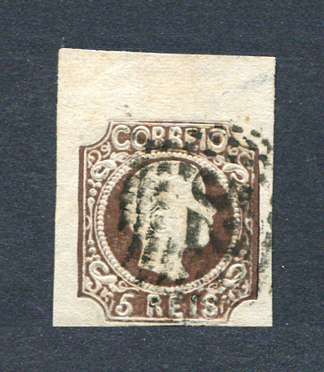 1856/8 - Afinsa nº 10. D. Pedro V. Cabelos anelados. Selo de 5 reis usado. Boas margens. Em boas condições. EXEMPLAR NORMAL.