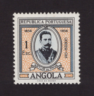 1956 - Afinsa nº 387. Centenário de Artur Paiva. Selo de 1$00 novo, COM CHARNEIRA (*) e  goma original. Em boas condições.