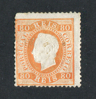 1870/6 - Afinsa nº 42K. D. Luís I, fita direita. Selo de 80 reis NOVO, COM CHARNEIRA (*) e goma original. Papel porcelana, denteado 13 1/2. Apresenta algumas transparências e denteado irregular.