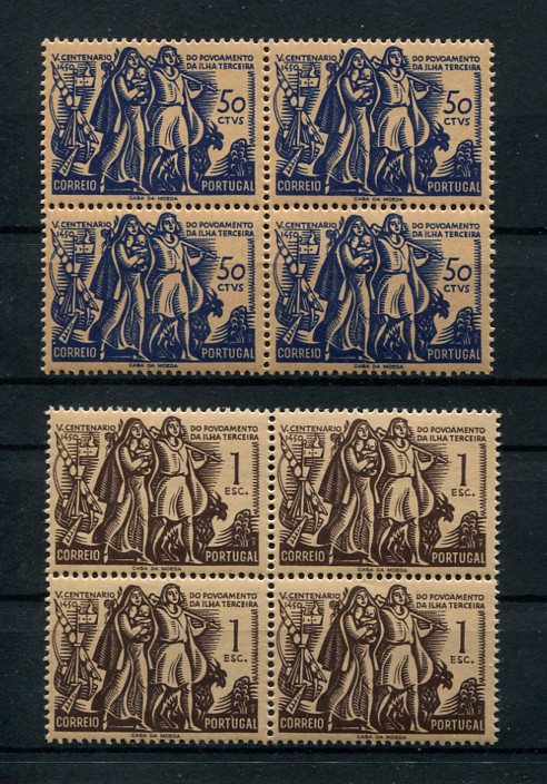 1951 - Afinsa nº 737/738. 5º Centenário do Povoamento da Ilha Terceira. Séries completas novas, SEM CHARNEIRA (**) com goma original. EM QUADRAS. Em boas condições.