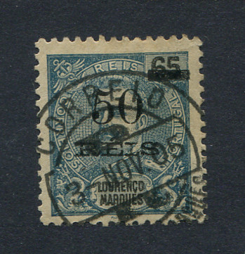 1905 - Afinsa nº 77. D. Carlos com sobretaxa. Selo de 50r/65r usado. Em boas condições.