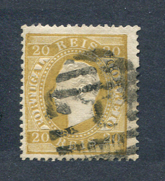 1870/6 - Afinsa nº 39D. D. Luis I, fita direita. Selo de 20 reis usado. Papel liso, denteado 13 1/2. Em boas condições.