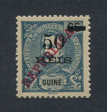 1915 - Afinsa nº 171. D. Carlos I com sobrecarga REPUBLICA. Selo de 50r/65r novo sem goma como emitido. Em boas condições.