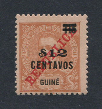1920 - Afinsa nº 176. D. Carlos I com sobretaxa. Selo de $12/115r novo sem goma como emitido. Em boas condições.