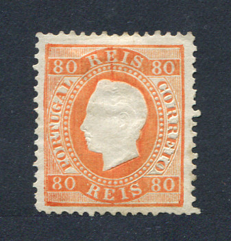 1870/6 - Afinsa nº 42. D. Luis I, fita direita. Selo de 80 reis NOVO SEM GOMA. Papel liso, denteado 12 1/2. Tem um denteado ligeiramente irregular.
