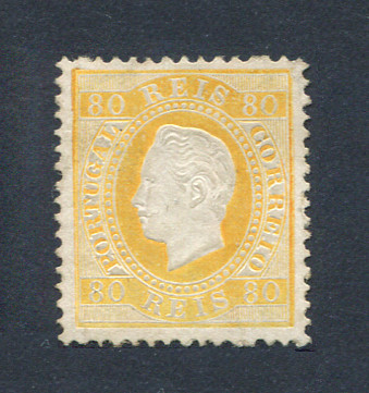 1870/6 - Afinsa nº 42i. D. Luis I, fita direita. Selo de 80 reis NOVO SEM GOMA. Papel porcelana, denteado 12 1/2. Em boas condições.