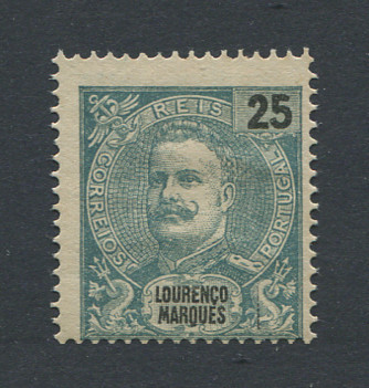 1898 - Afinsa nº 37C. D. Carlos. Selo de 25 reis novo sem goma. Denteado 13 1/2. Em boas condições.