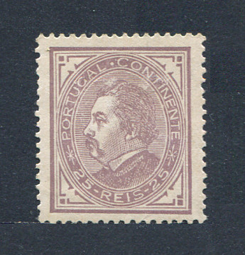 1880/81 - Afinsa nº 54A. D. Luis I, de perfil. Selo de 25 reis NOVO, SEM GOMA. Papel liso, denteado 13 1/2. Em boas condições.