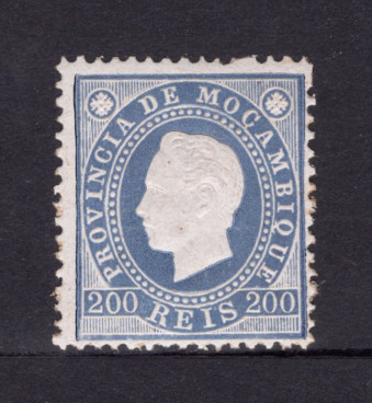 1886 - Afinsa nº 22. D. Luis I. Selo de 200 reis novo SEM CHARNEIRA (**) e com goma original. Denteado 12 1/2, papel porcelana. Em boas condições.