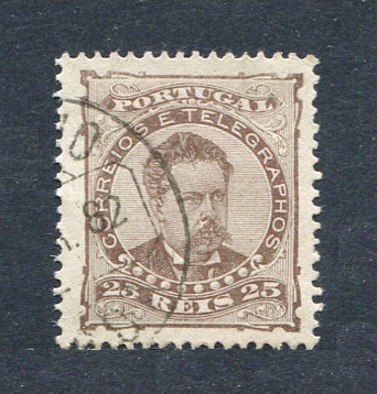 1882/83 - Afinsa nº 57e. D. Luis I de frente. Selo de 25 reis usado. Papel liso, denteado 13 1/2. Em boas condições.