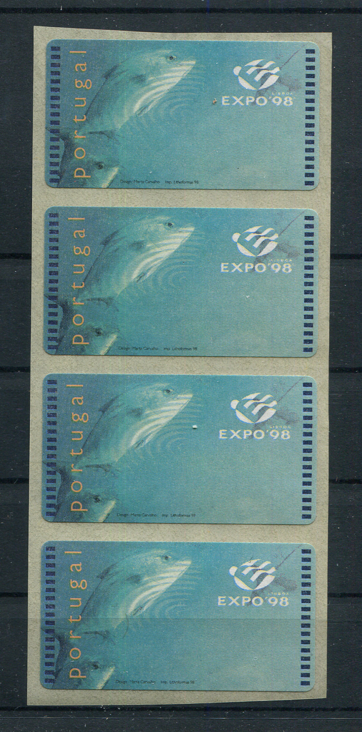 1998 - #15 - EXPO 98. SMD. ERRO, OMISSÃO DE TAXA. EM TIRA DE 4. Nova. Autoadesiva. Em boas condições.