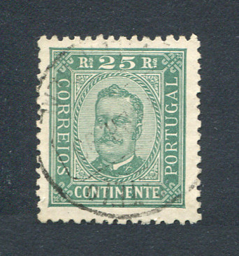 1892 - Afinsa nº 70A. D. Carlos I. Selo de 25 reis usado. Papel pontinhado, denteado 11 1/2. Em boas condições.