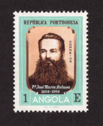 1957 - Afinsa nº 400. Padre José Maria Antunes. 1$00 novo SEM CHARNEIRA (**) e com goma original. Em boas condições.