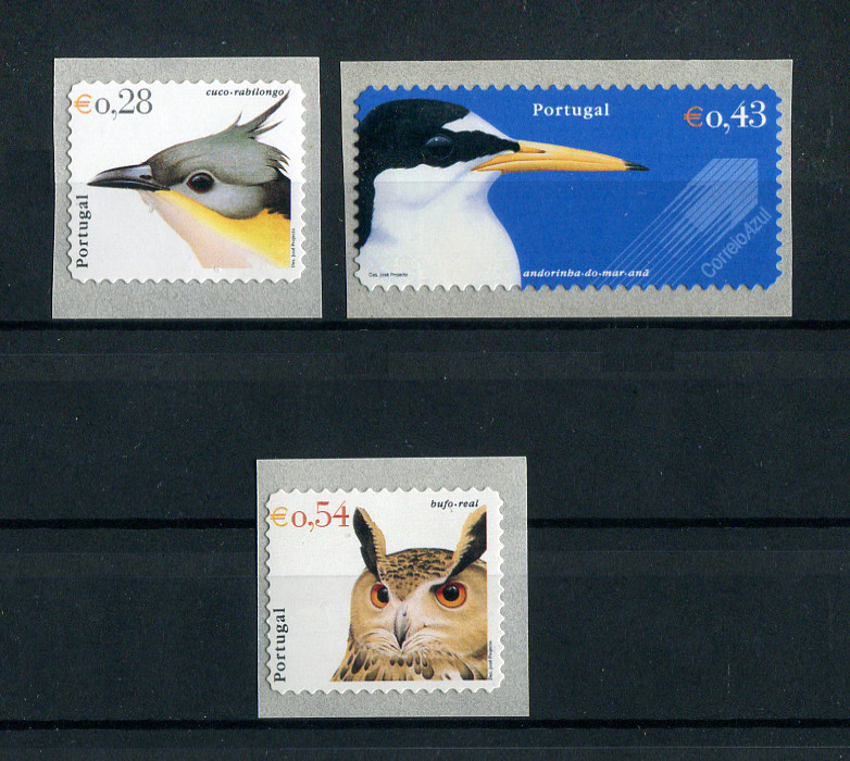 2002 - Afinsa nº 2850a/2852a. Aves de Portugal. Série AUTOADESIVA nova. SELOS DA CAIXA. Em boas condições.