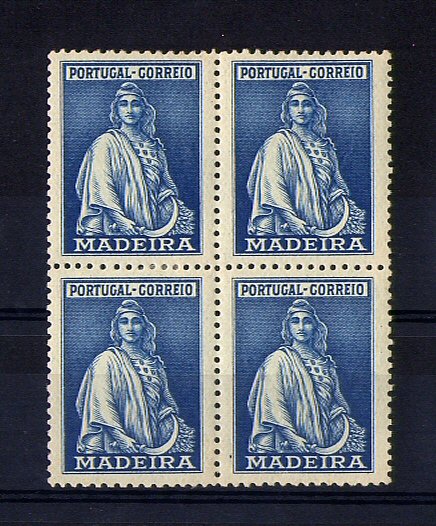 1929 - Ceres. Provas denteadas sem taxa. EM QUADRA. Azul. 2 selos com charneira (*) e 2 sem charneira (**), goma original. Em boas condições.