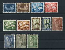 1954 - Ano Completo. Todos os selos deste ano, novos COM CHARNEIRA (*) e goma original. Afinsa nº 794/805. Em boas condições.