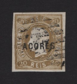 1868 - Afinsa nº 3. D. Luis I. Fita curva não denteado. Selo de 20 reis usado. Boas margens. Em boas condições. EXEMPLAR NORMAL.