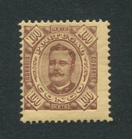 1894 - Afinsa nº10. D. Carlos I. Selo de 100r novo COM CHARNEIRA (*) e goma original. Denteado 11 1/2. Em boas condições.