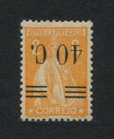 1928 - Afinsa nº 466k. Ceres com sobretaxa. Selo de 40c/2c novo, COM CHARNEIRA (*) e goma original. SOBRETAXA INVERTIDA. Em boas condições.