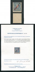 1914 - Afinsa nº 119. D. Carlos I com sobrecarga local REPUBLICA. Selo de 400r novo sem goma como emitido. Com CERTIFICADO DE PERITAGEM. Em boas condições.