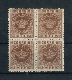 1877 - Afinsa nº 9. Coroa. Selos de 300 reis EM QUADRA. Novos, SEM GOMA. Em boas condições.