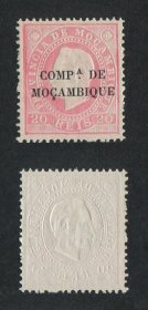 1892 - Afinsa nº 3G. D. Luis com sobrecarga. Selo de 20r novo sem goma como usual. Denteado 13 1/2, papel pontinhado. Em boas condições. Com CERTIFICADO DE PERITAGEM (CERTIFICATE).