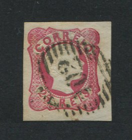 1856/8 - Afinsa nº 13. D. Pedro V. Cabelos anelados.Selo de 25 reis usado. Boas margens mas apresenta uma pequena transparência e o cunho ligeiramente aberto. Carimbo nº 102 - Viana do Castelo. EXEMPLAR DE 2ª ESCOLHA.