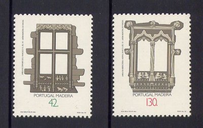 1993 - Afinsa nº 2146/7. BAIXO CUSTO. Arquitectura da Madeira. Série nova sem charneira. Goma original. Em boas condições.