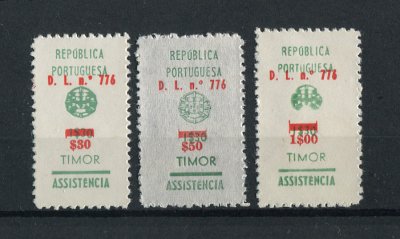 1969 - Imposto Postal nº 18/20. Assistência. Série completa nova sem goma como emitidos. O selo nº 19 é em papel fino, os restantes em papel espesso. Em boas condições.