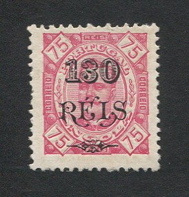 1902 - Afinsa nº 70a. D. Carlos I com sobretaxa. Selo de 130r/75r novo, sem goma. Denteado 11 1/2, papel porcelana. Em boas condições.