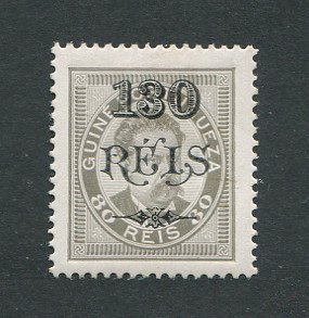 1902 - Afinsa nº 68a. D. Luis I com sobretaxa. Selo de 130r/80r novo COM CHARNEIRA (*) e goma original. Denteado 13 1/2. Em boas condições.