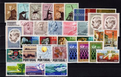 1971 -  Ano Completo. Todos os selos deste ano, novos SEM CHARNEIRA (**). Afinsa nº 1091/1125. Em boas condições.