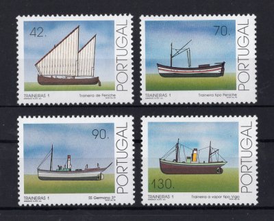 1993 - Afinsa nº 2164/2167. Traineiras da Costa Portuguesa (1º grupo). Série nova sem charneira. Goma Original. Em boas condições.